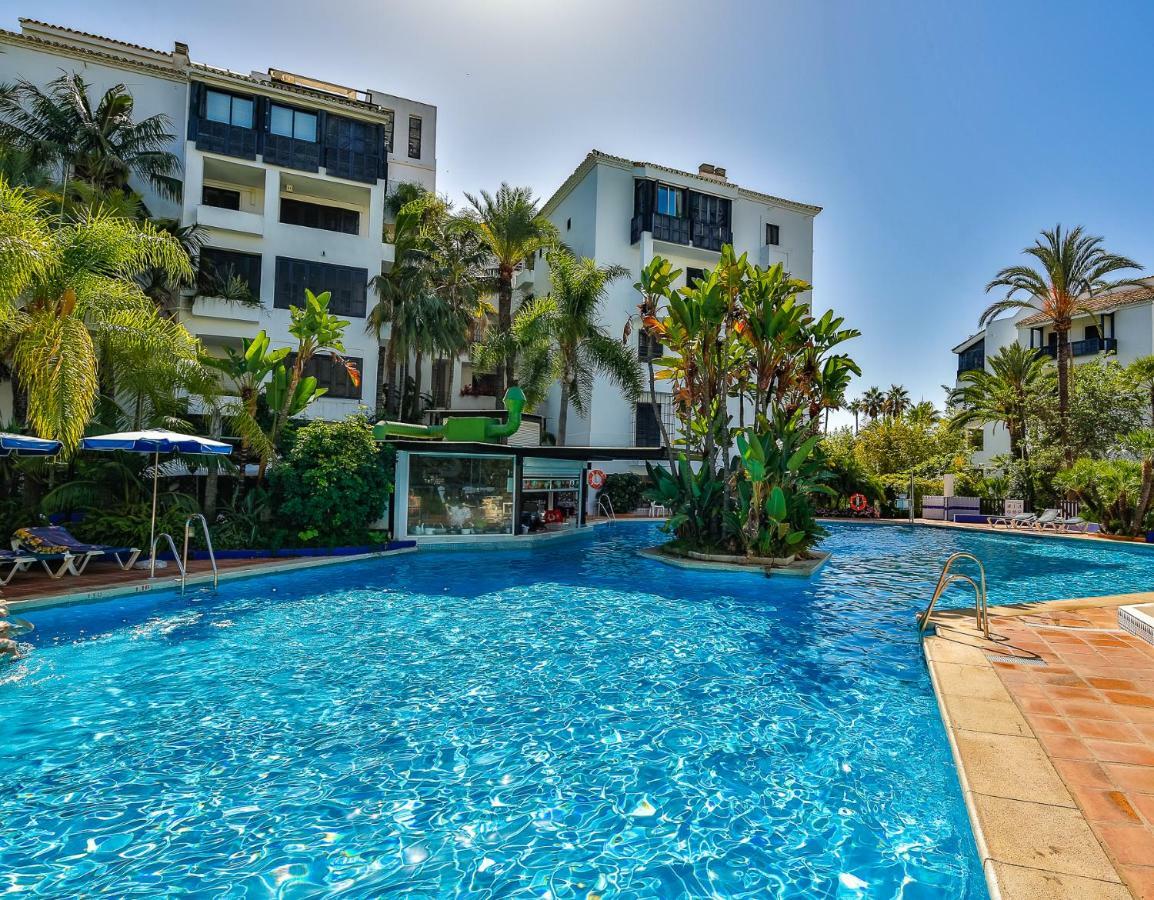 Jardines Golondrinas Elviria *